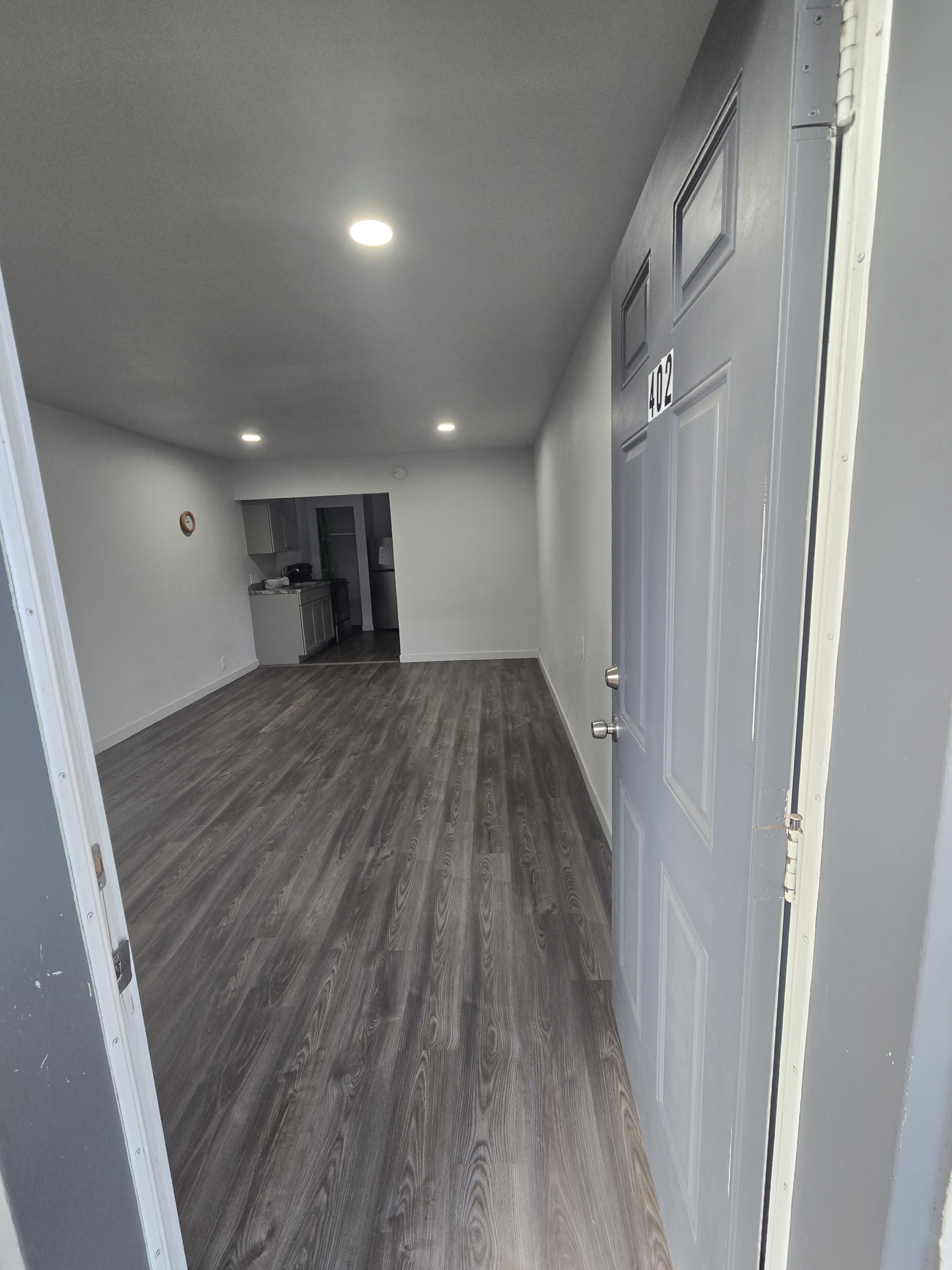1335 S 5th Ave - 402