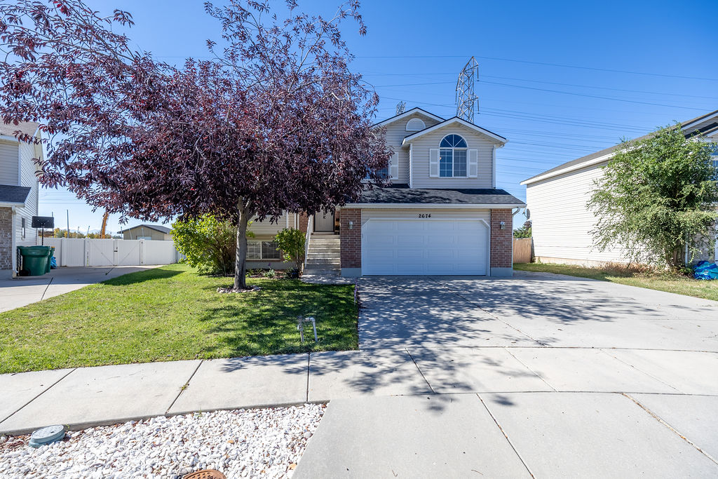 2674 75 East