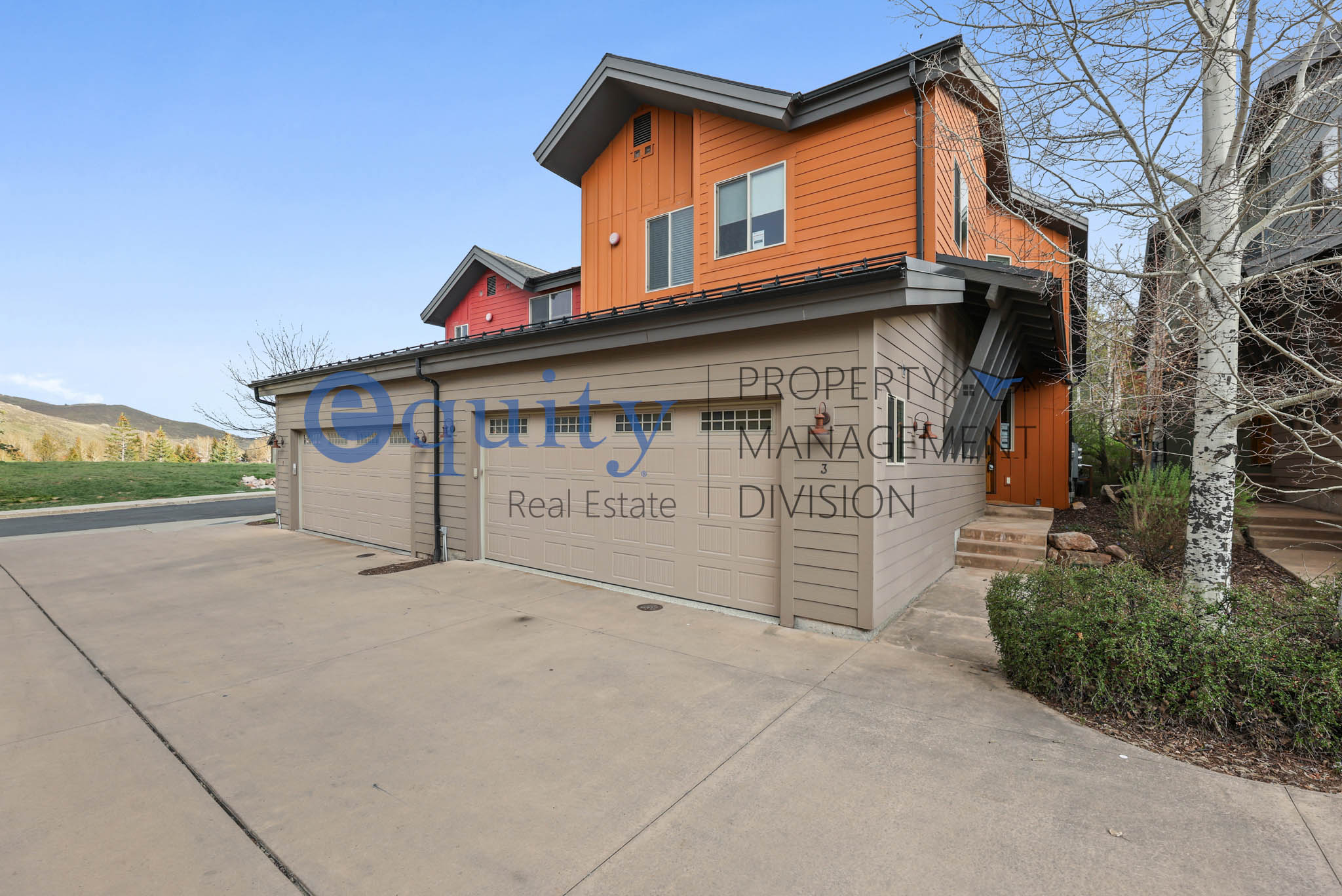 8129 Courtyard Loop - 3