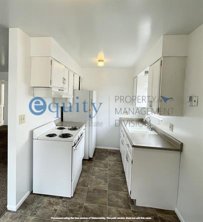 549 Stringham Avenue - B