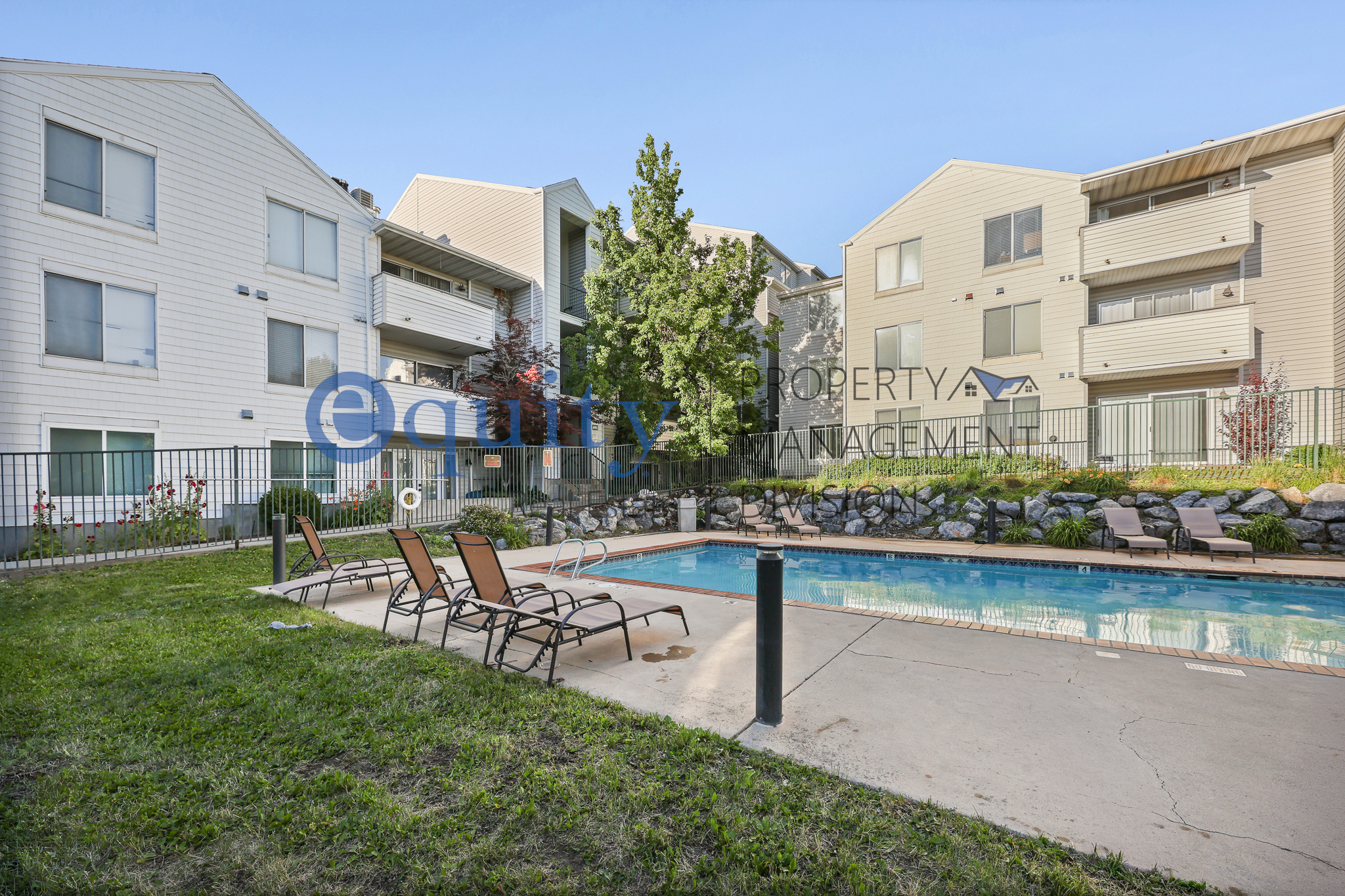537 South 900 East