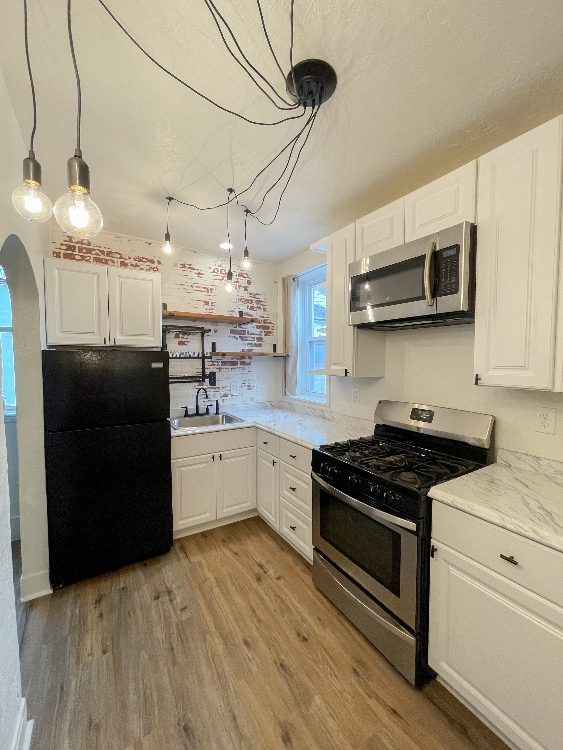2535 Adams Avenue - 2
