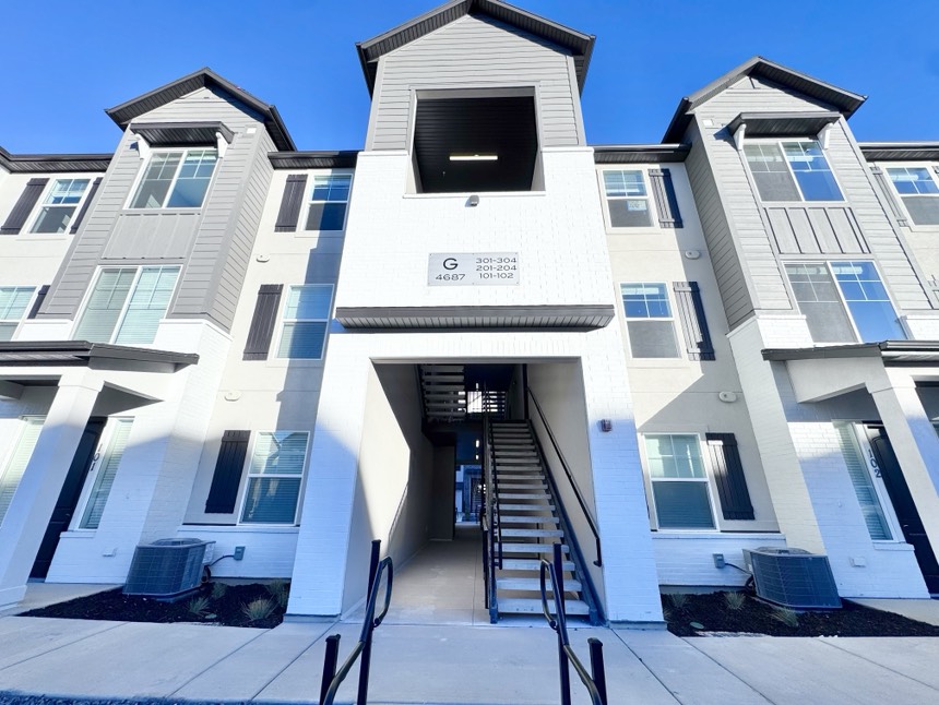 4655 South 720 West - 1