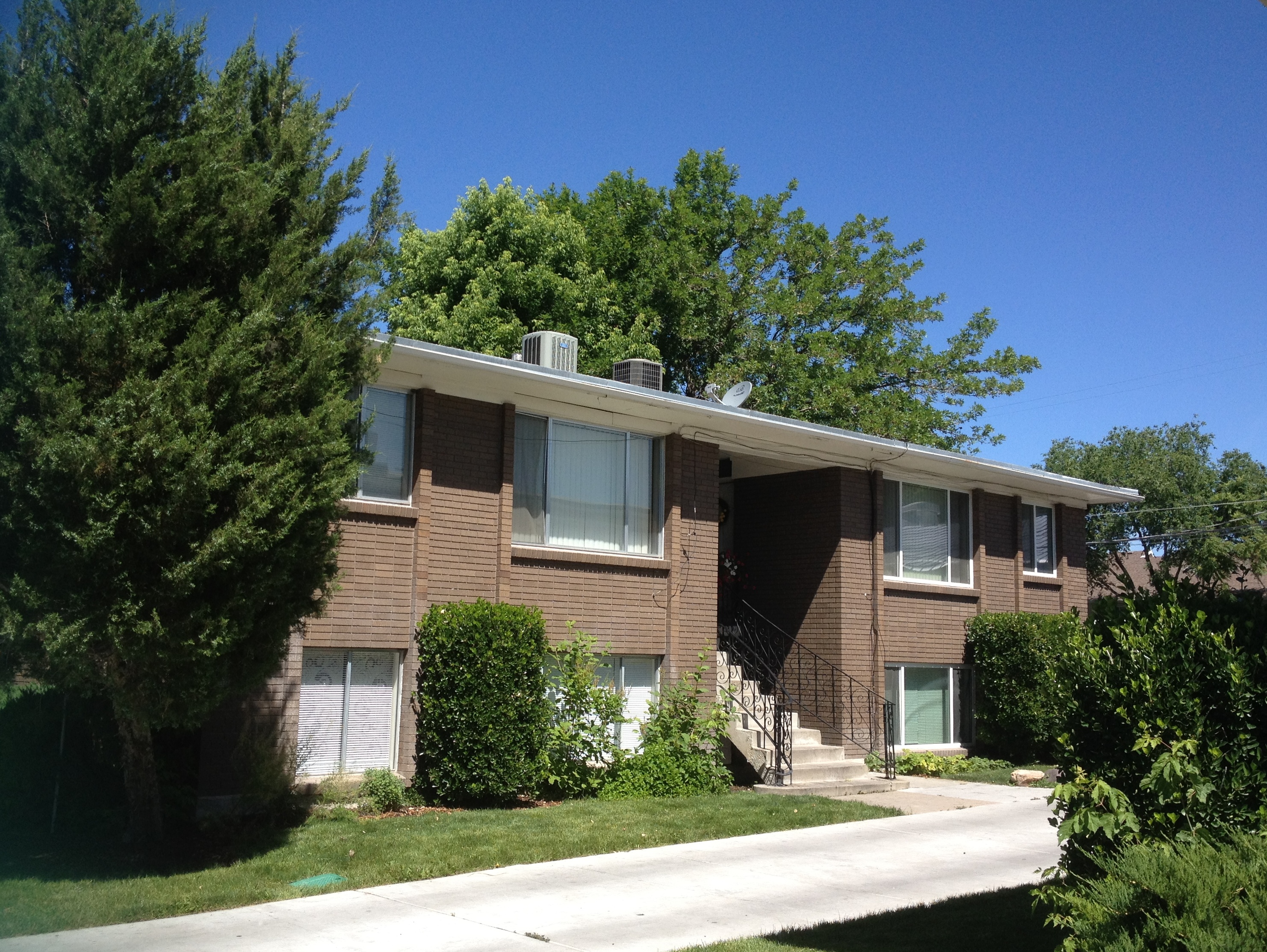 545 Stringham Avenue - D