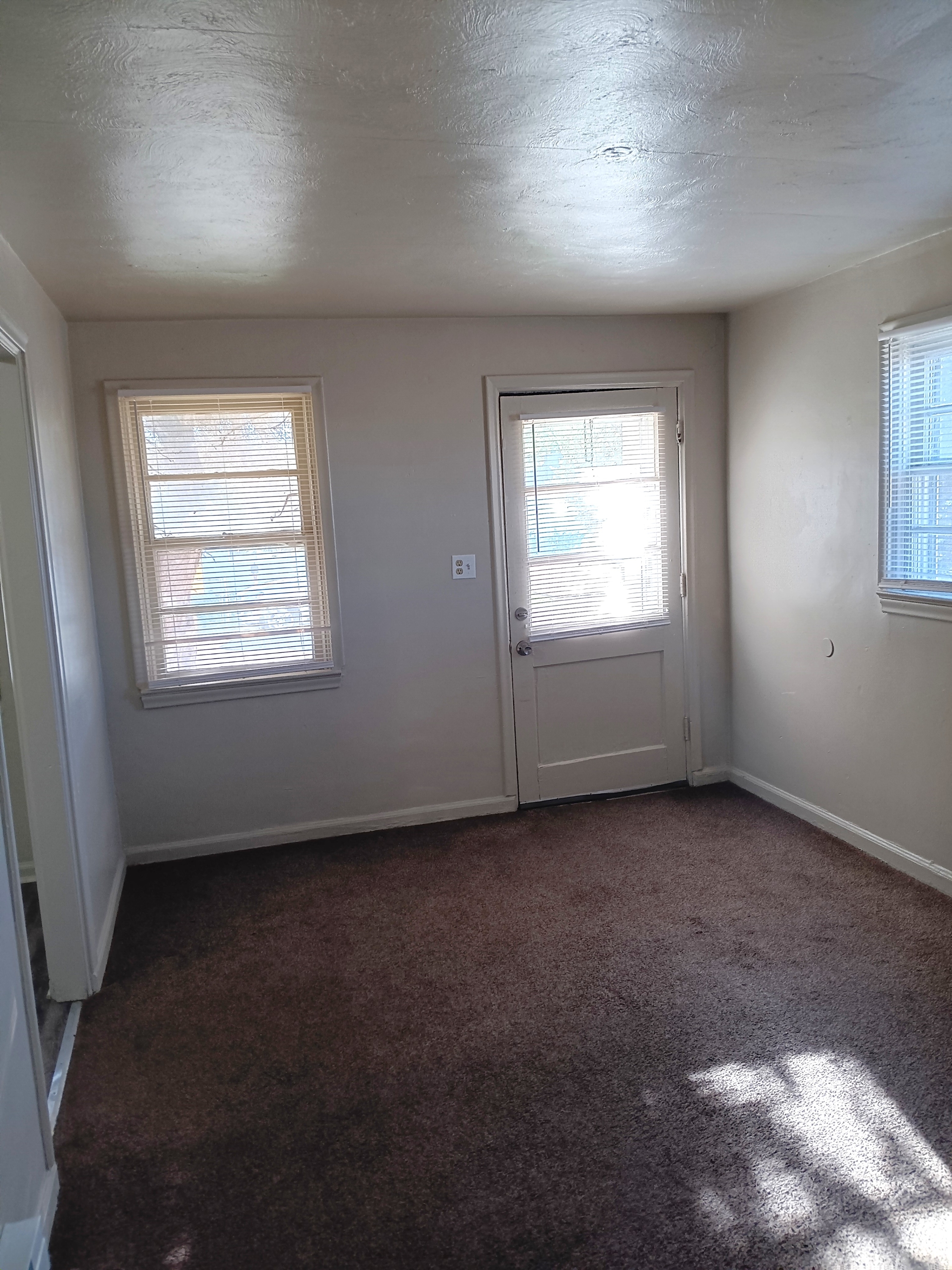 1698 N. Garfield Ave.