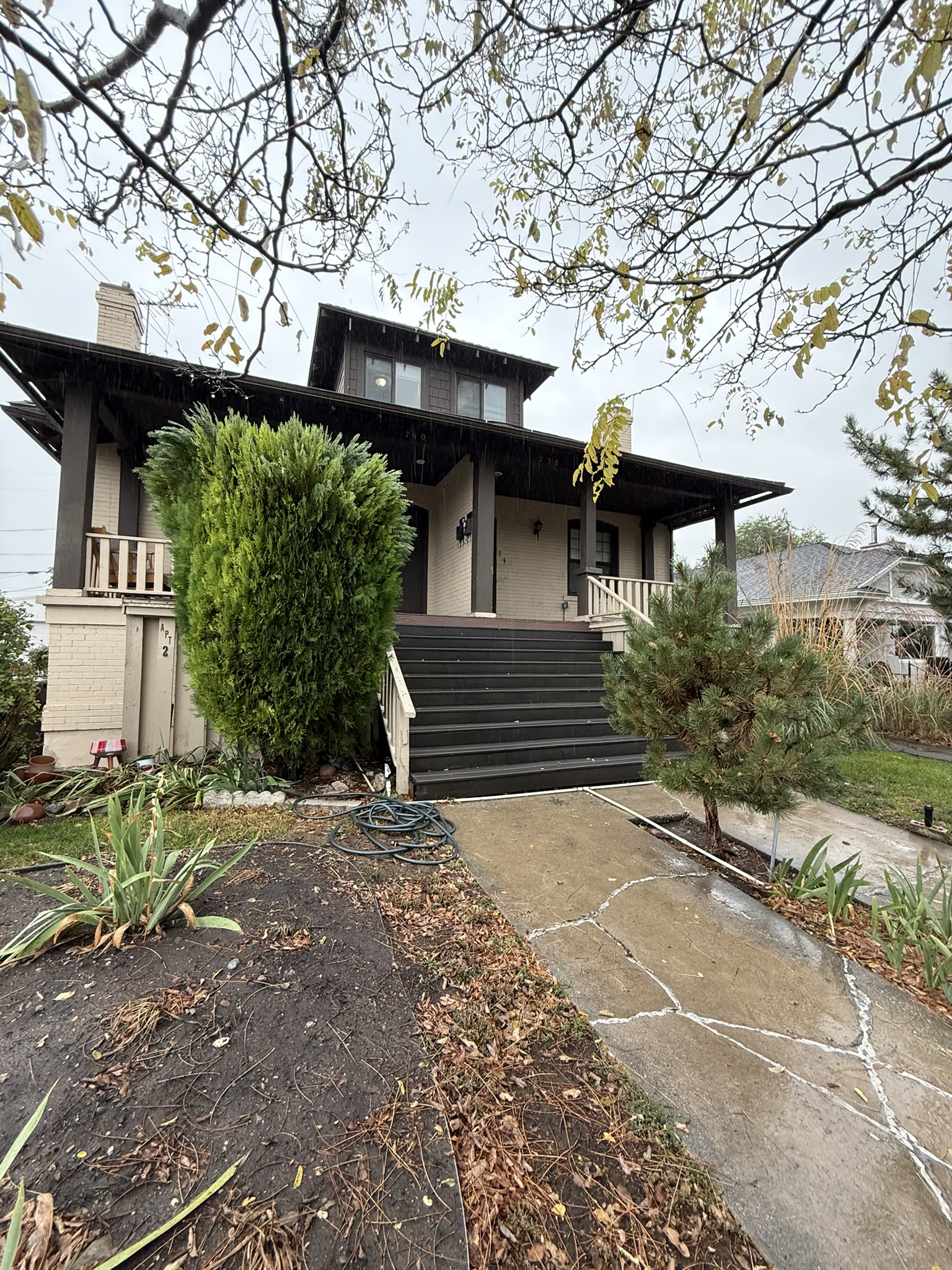 738 Browning Avenue
