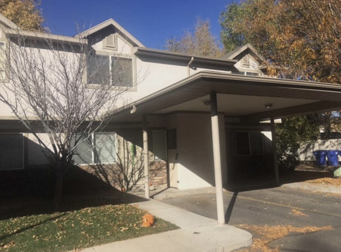630 W Allen Cv