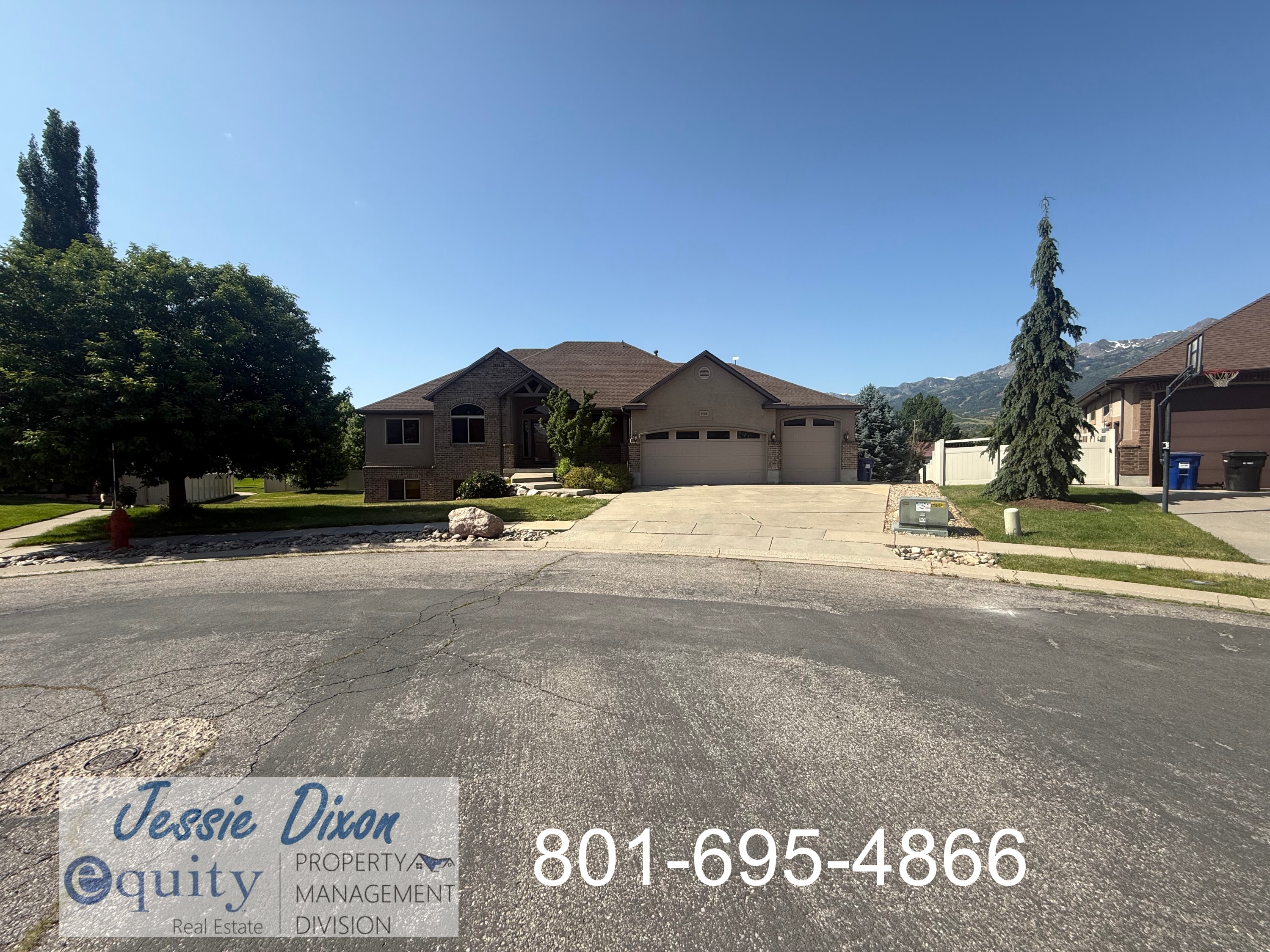 5725 Brook Cir
