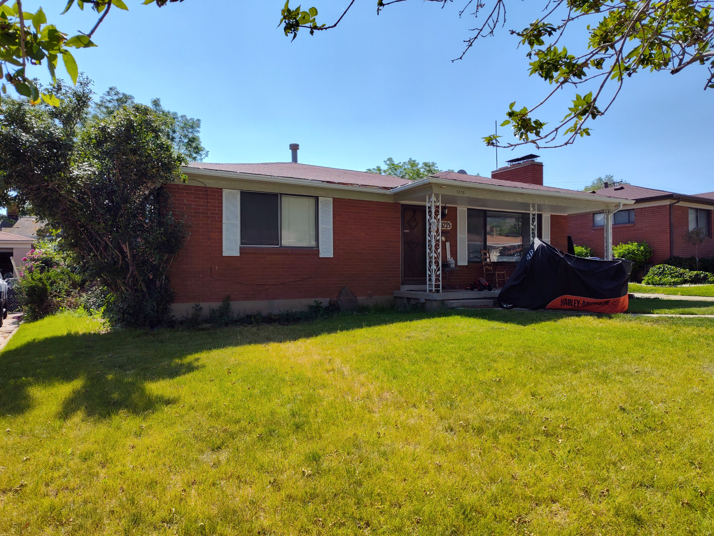 3215 Jean St