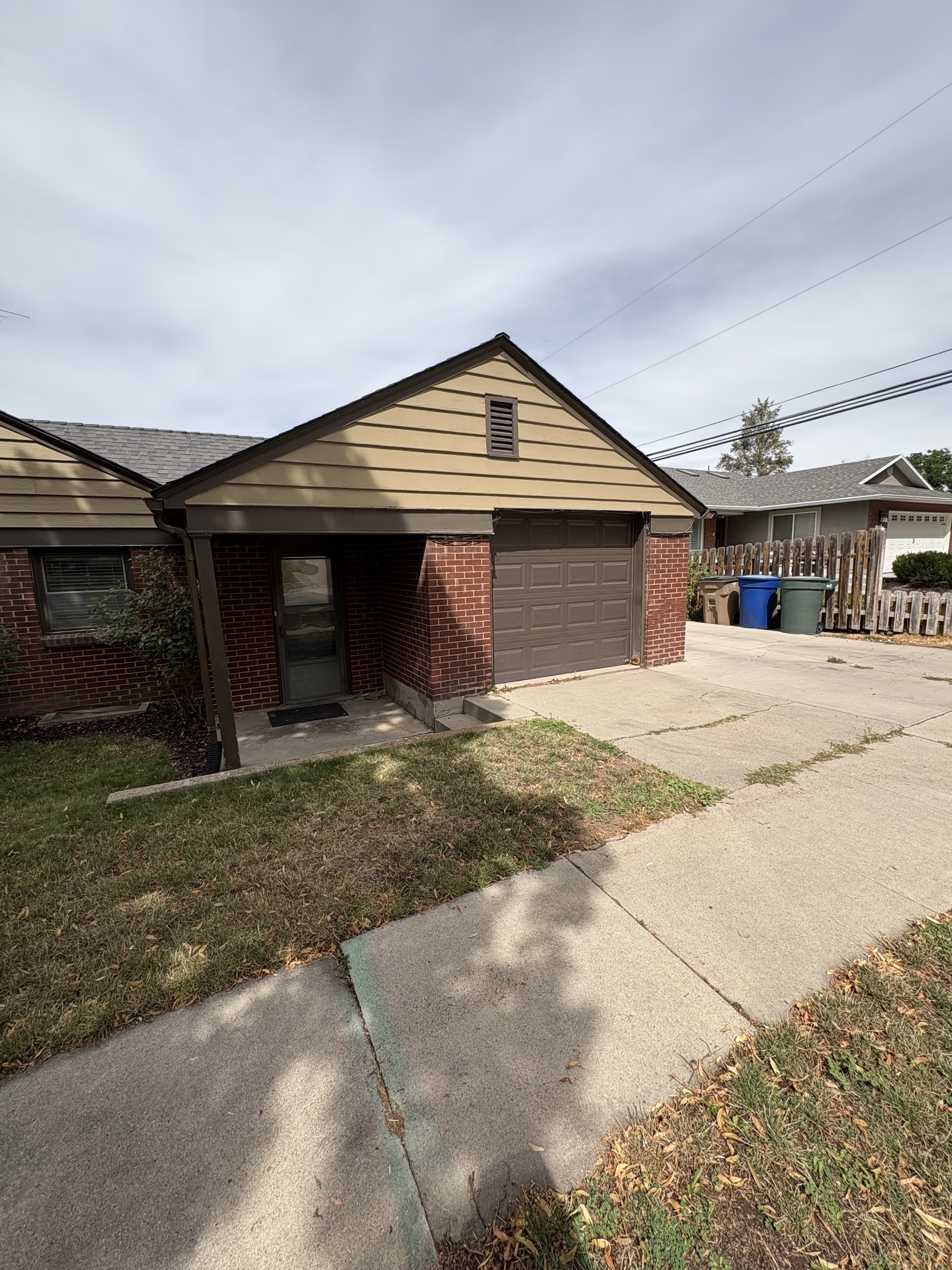 2395 Bernadine Dr