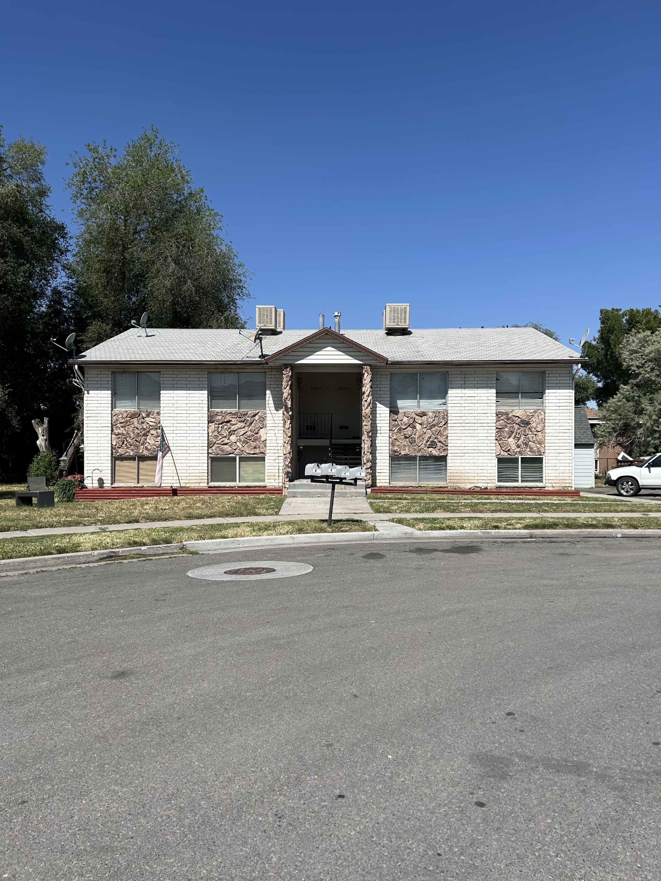8476 S Westbridge Rd