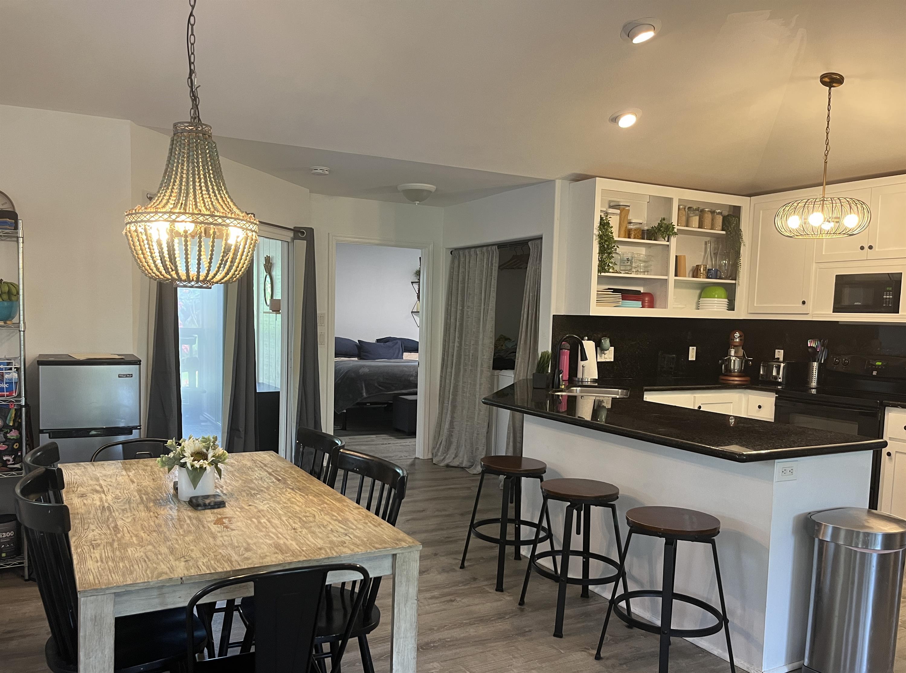 15-1525 16th Ave