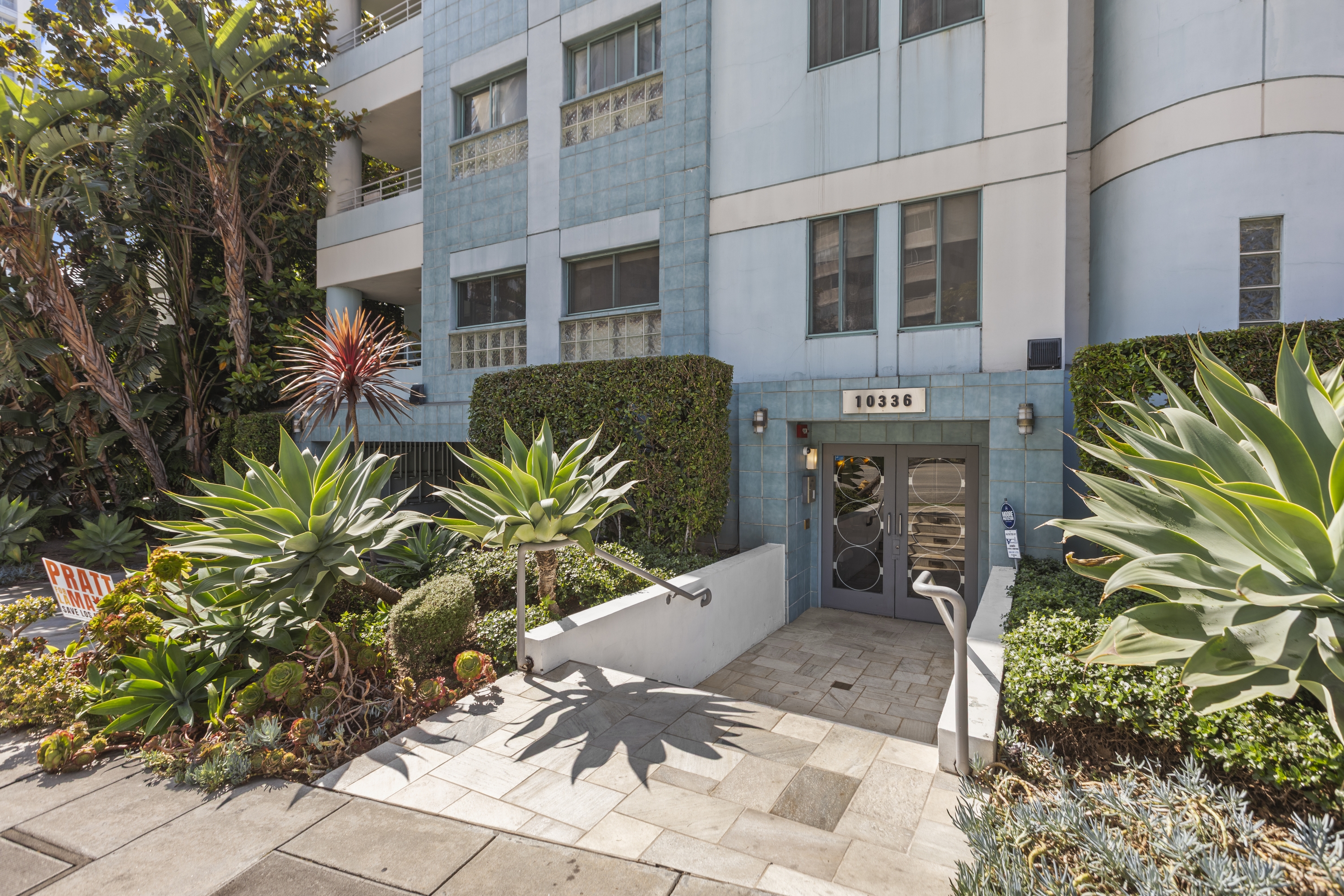 10336 Wilshire Boulevard #703 - 1