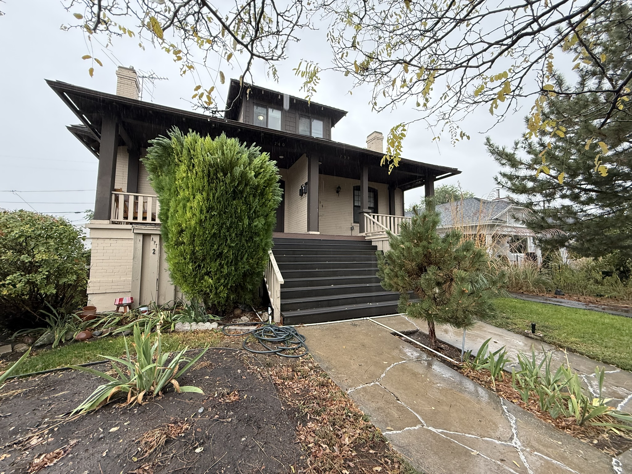 738 Browning Avenue