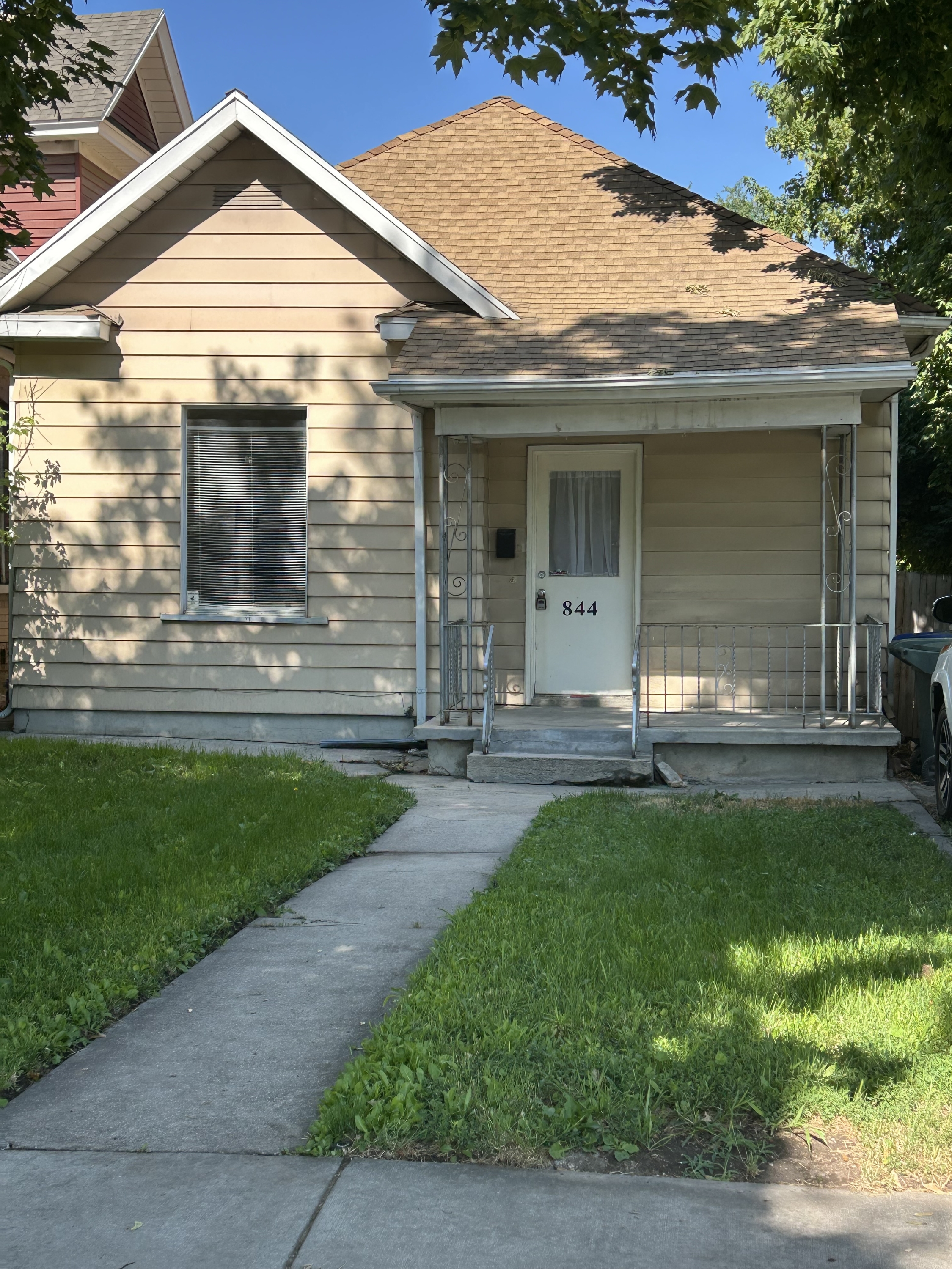 Property main image