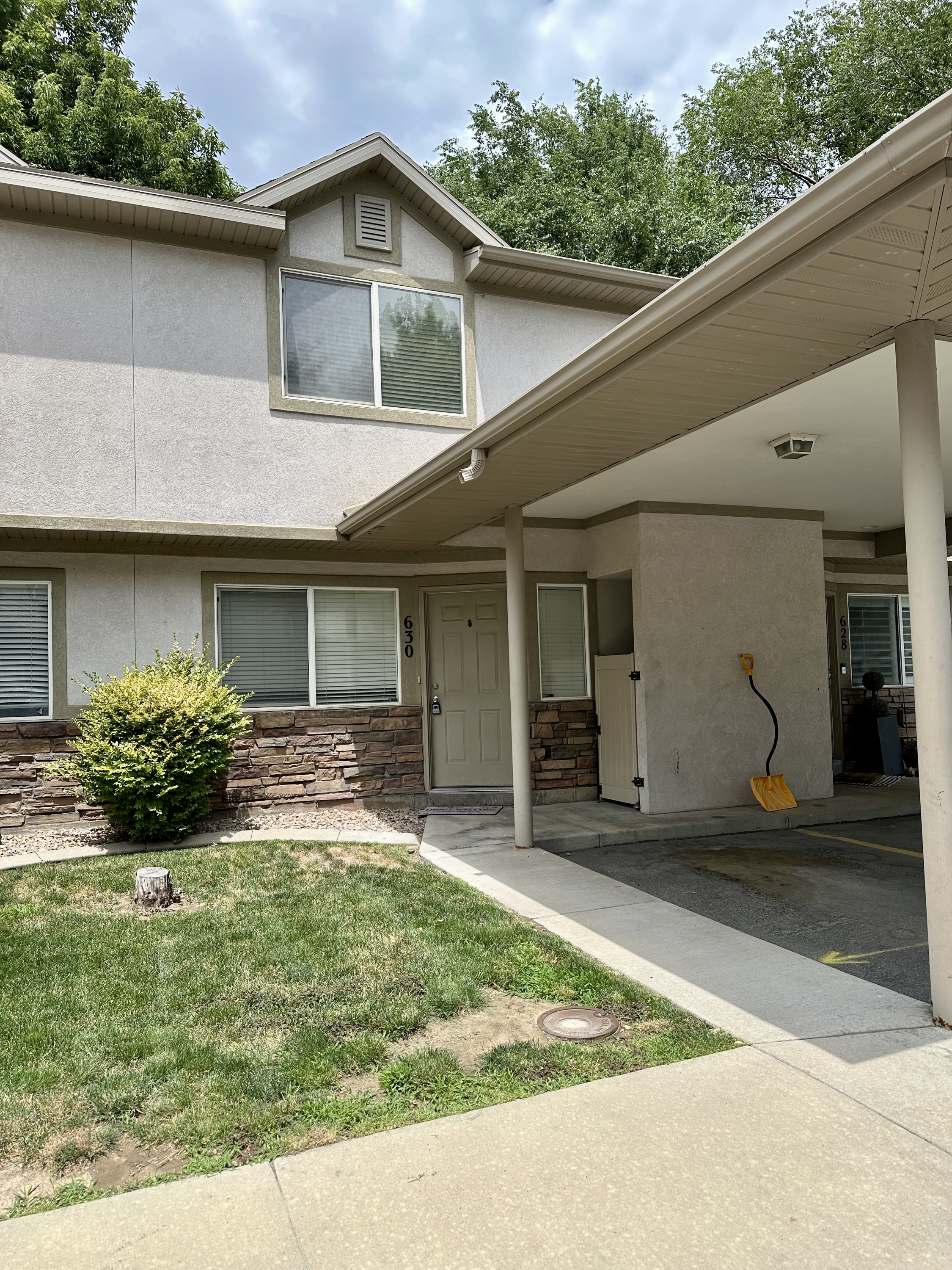 630 W Allen Cv