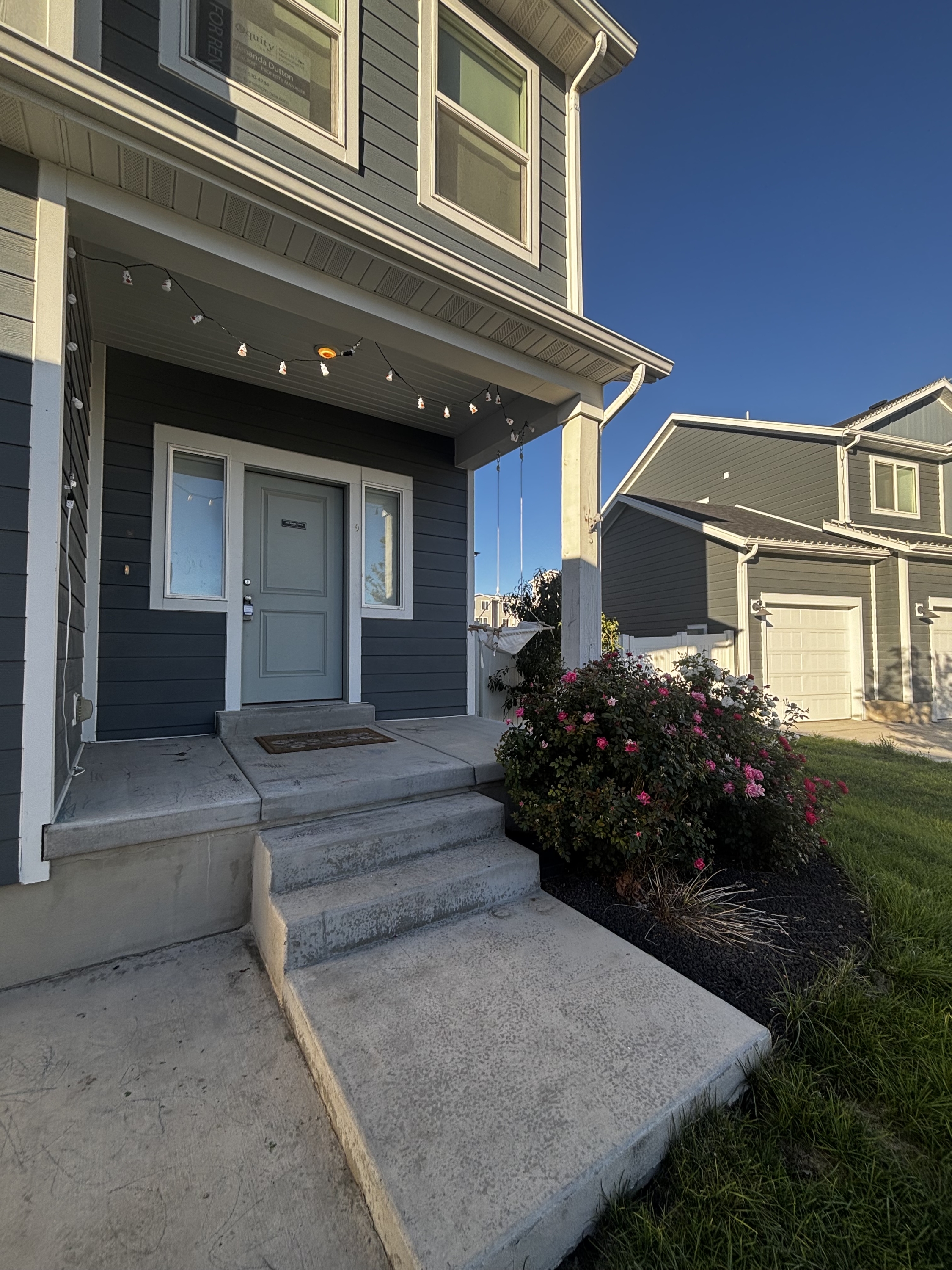 675 E Verdant Dr