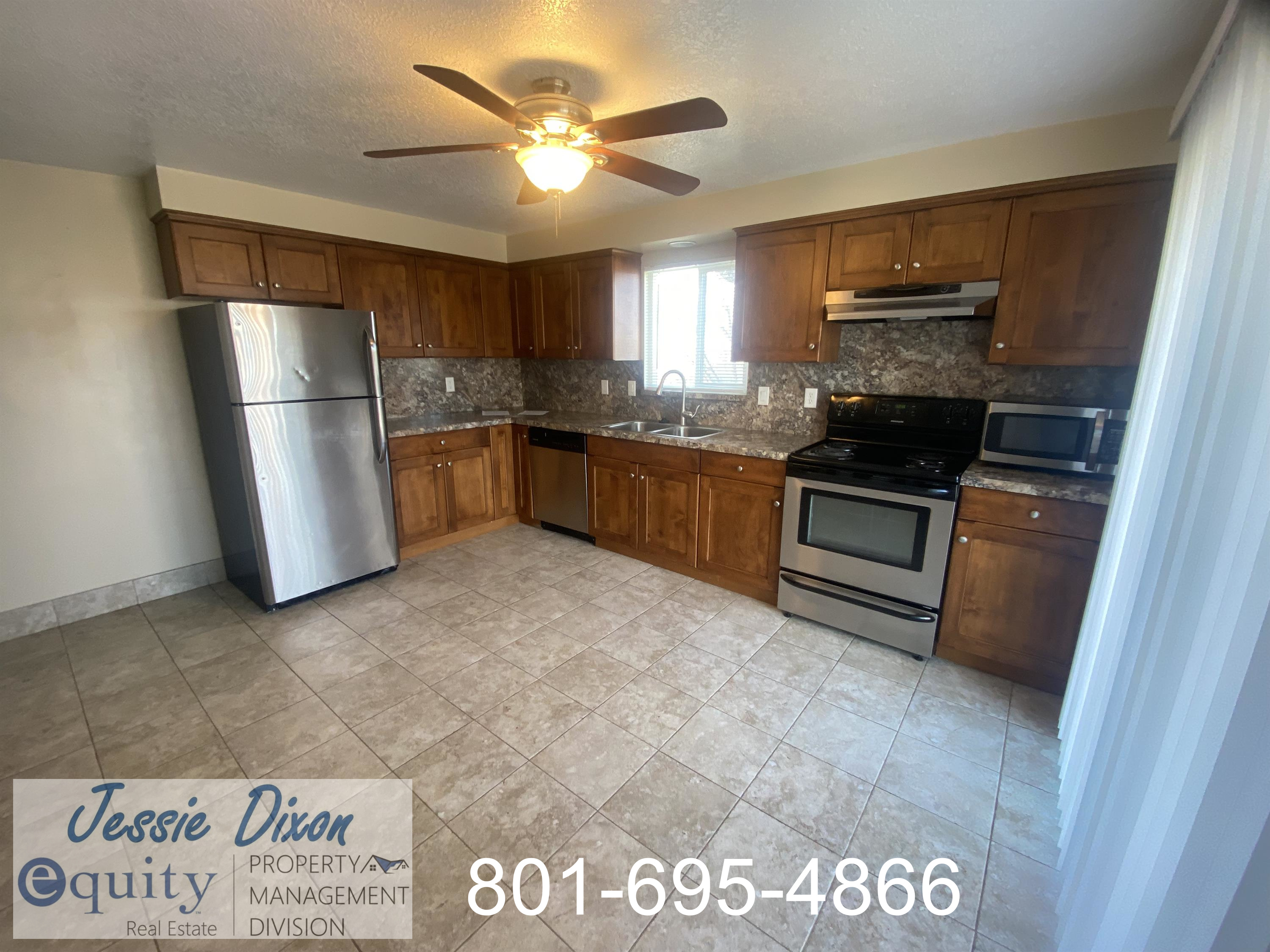 3338 N Fairfield Rd - A