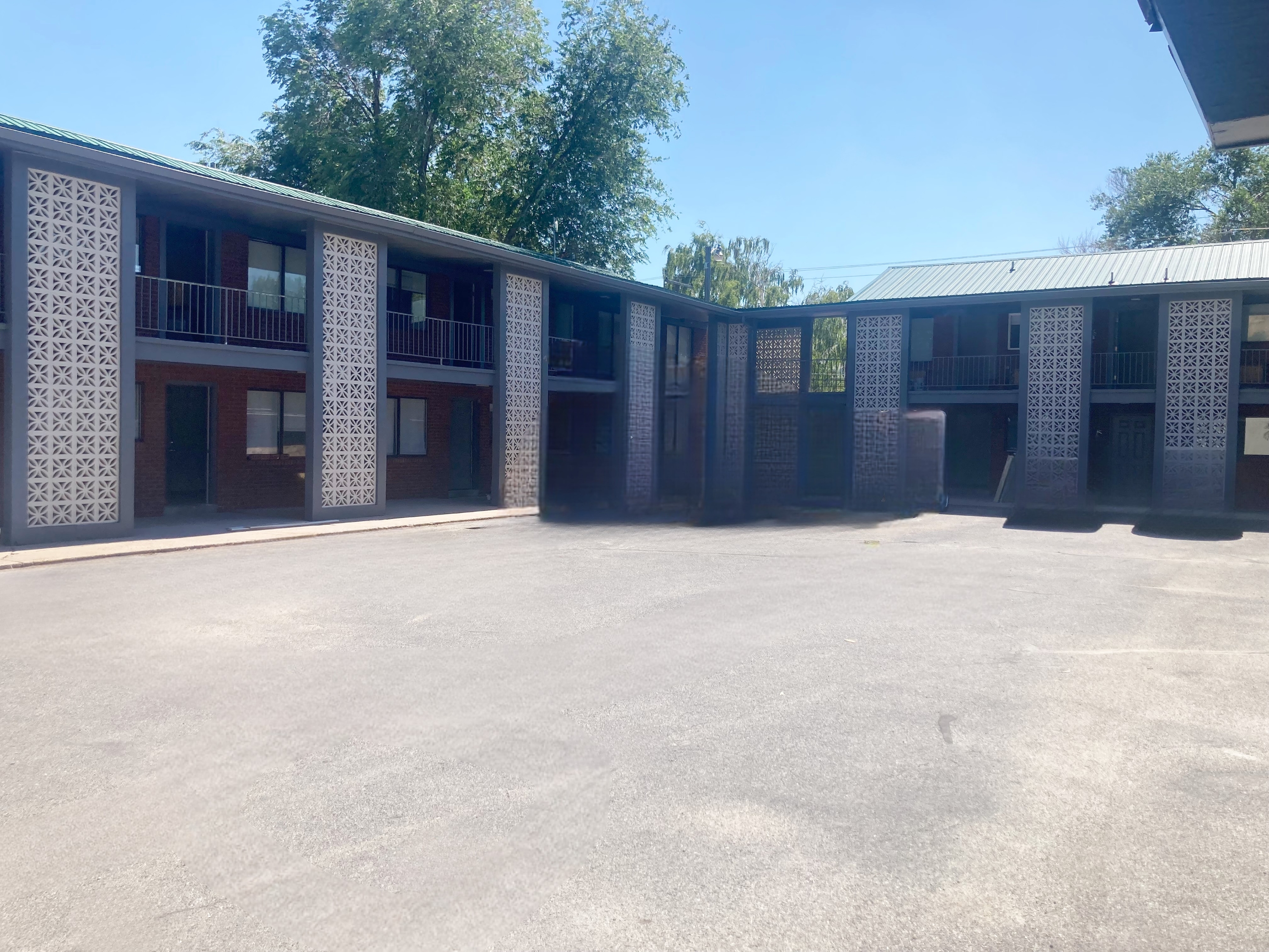 1335 S 5th Ave - 204