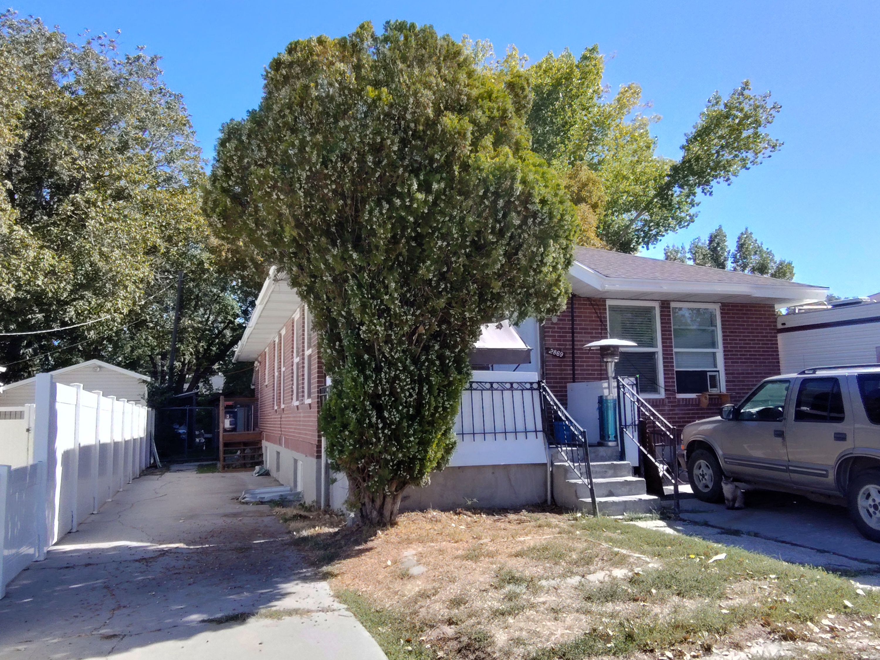 2869 Cyprus Ln - DOWN