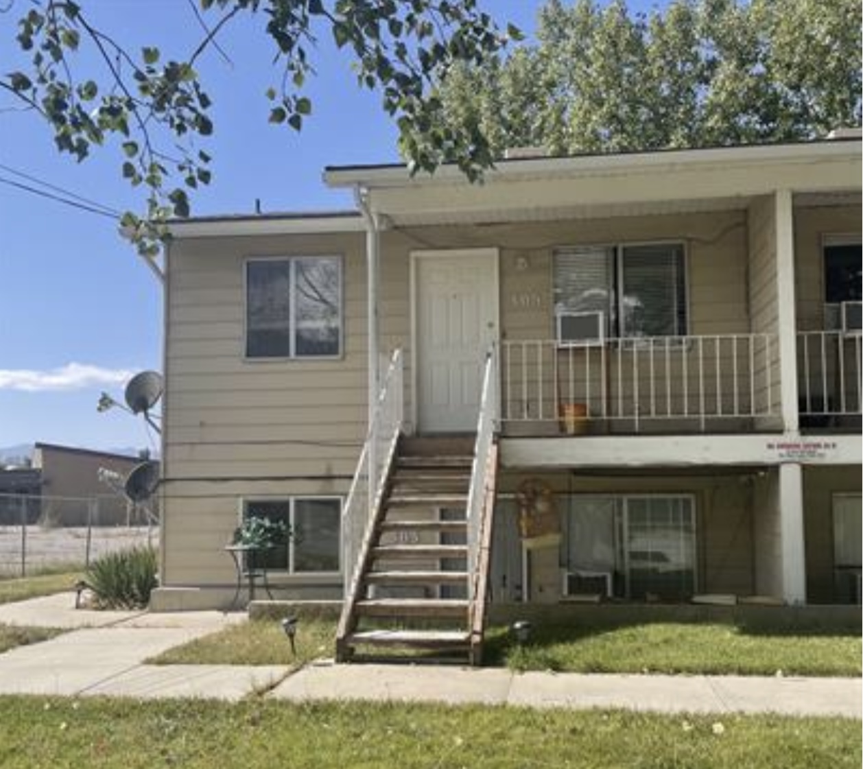 305 N. 1st St.